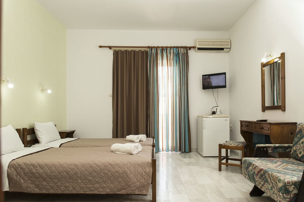 Revekka Rooms 키사모스 외부 사진